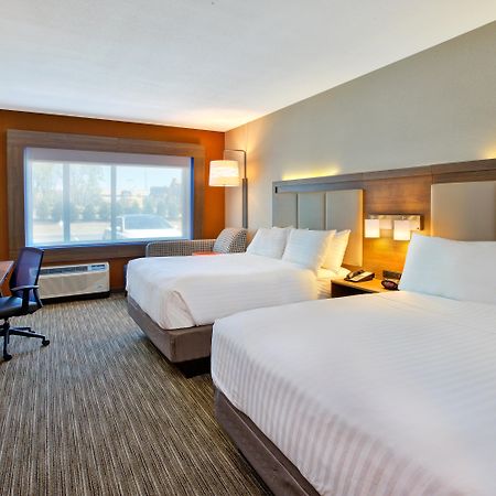 Holiday Inn Express & Suites New Castle By Ihg Exterior photo