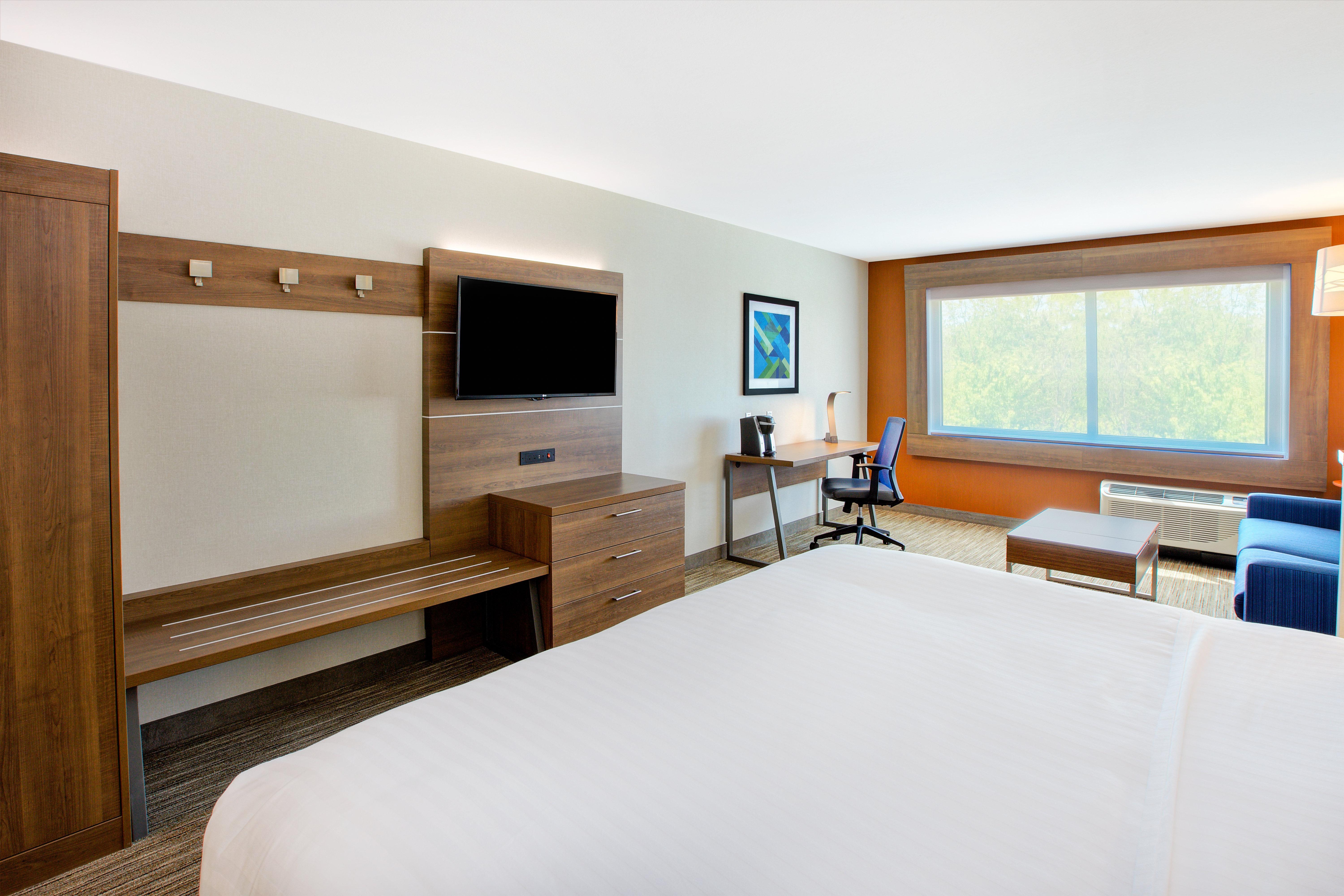 Holiday Inn Express & Suites New Castle By Ihg Exterior photo
